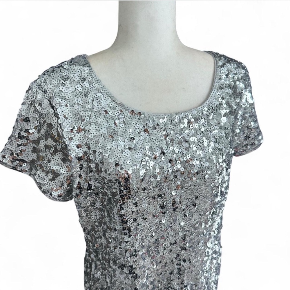 NWT Silver Sequin Women's Top XL - Picture 2 of 8